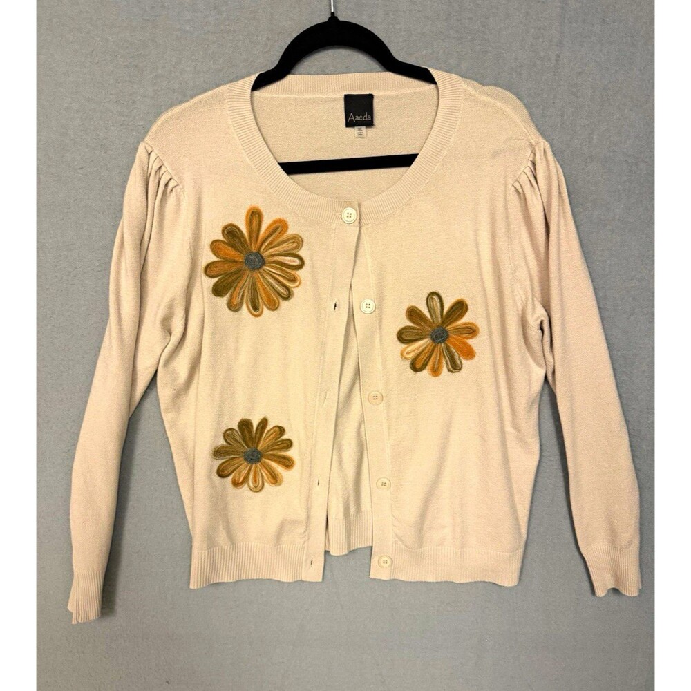 Aaeda Womens Cardigan Sweater Size XL Cream Daisy Embroidered Puff Sleeve Knit